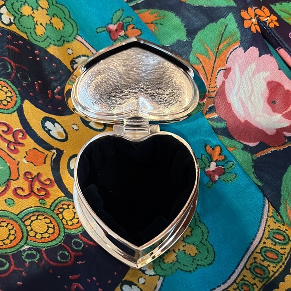 Gorham 1831 Heart Shaped Jewlery Box - Picture 3 of 4